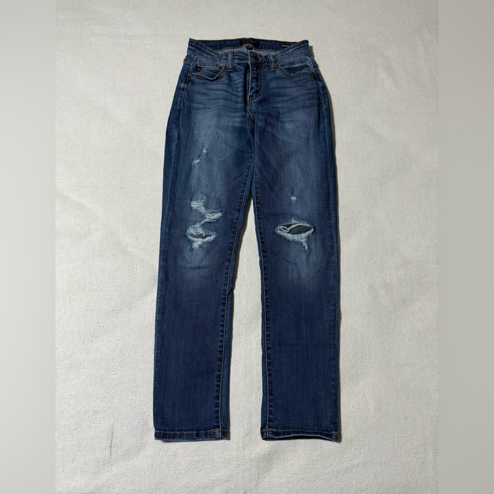 Judy Blue 1/25 (25x28.5) Boyfriend Fit‎ Mid Rise Stretch Distressed Jeans